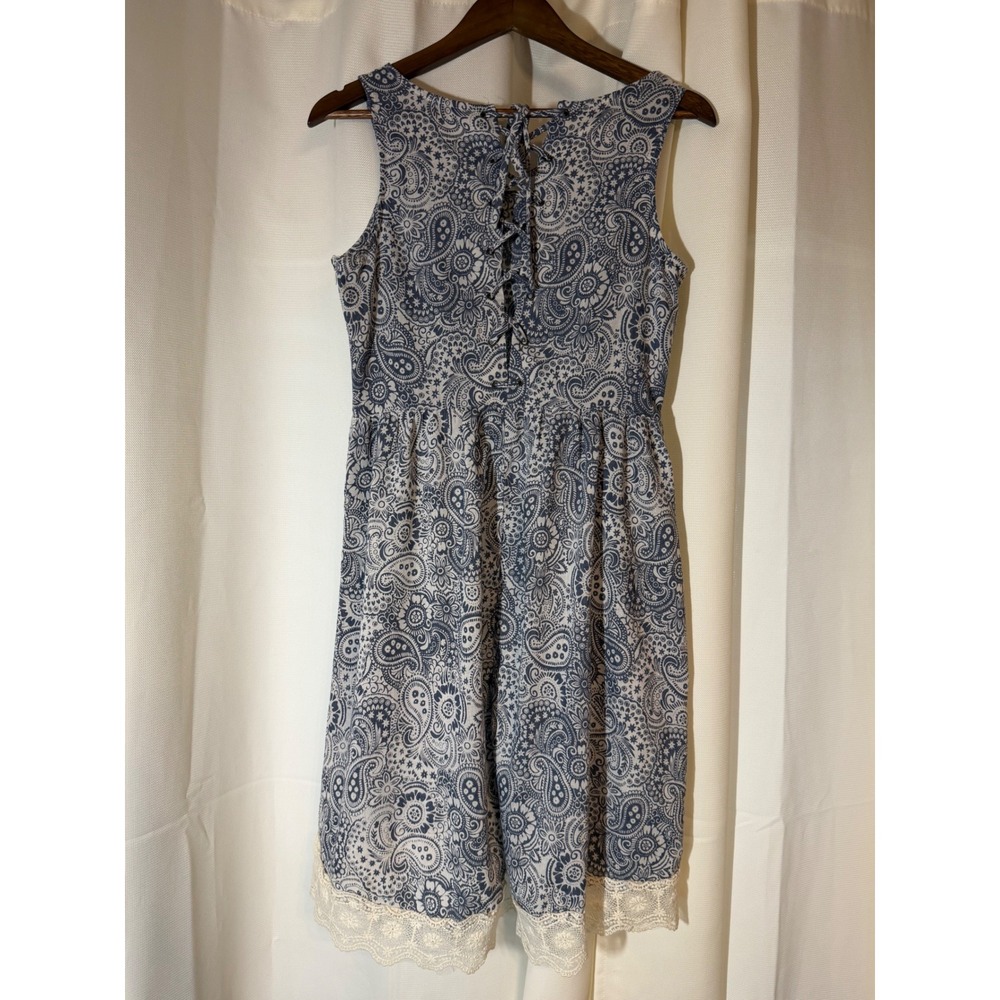 Doe & Rae Blue White Paisley Lace Trim Mini Dress Lace Up Back S# 3012D Womens M - Picture 2 of 8